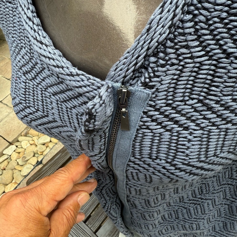 Loft Women's Blue & Black Knitted Sweater Size Large EA109 - Picture 4 of 6